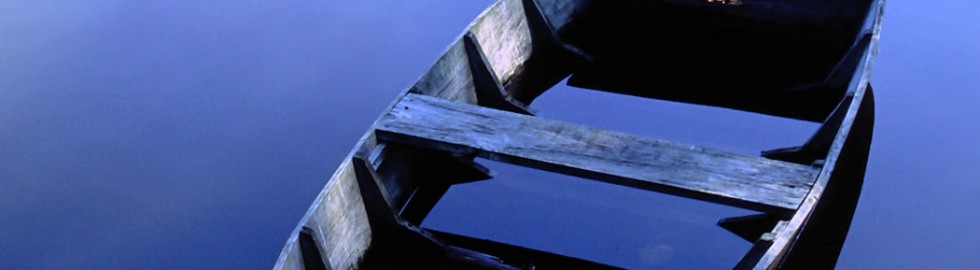 Barques à l’abandon sur la Dordogne, Carennac, Lot