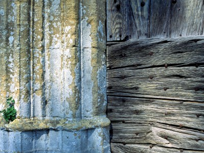 Chapelle du Cheylard, Saint-Geniès, Dordogne – Détail de la porte