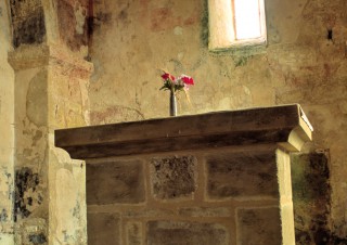 Chapelle Saint-Christophe, Montferrand-du-Périgord, Dordogne  –  L’autel