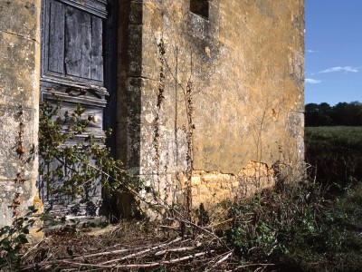 Chapelle Saint-Marc, Pelvezy, Dordogne – Détail de la façade