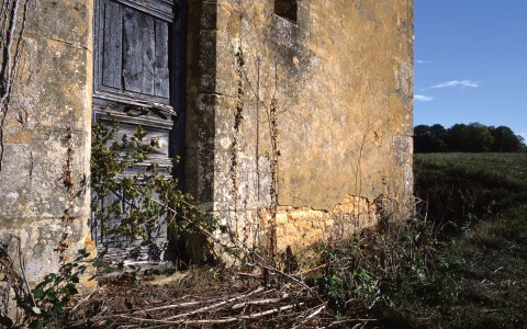 Chapelle Saint-Marc, Pelvezy, Dordogne – Détail de la façade