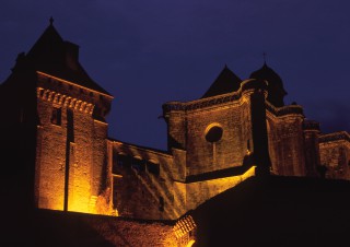 Château de Biron, Dordogne – Le château de nuit
