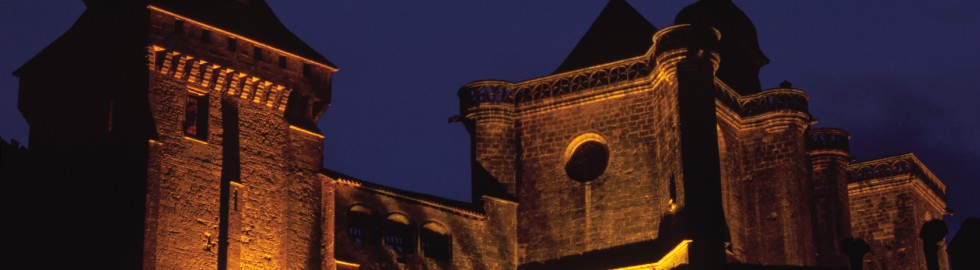 Château de Biron, Dordogne – Le château de nuit