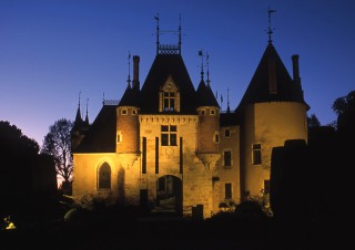 Château de Saint-Florent sur Cher, Cher – Le château au crépuscule