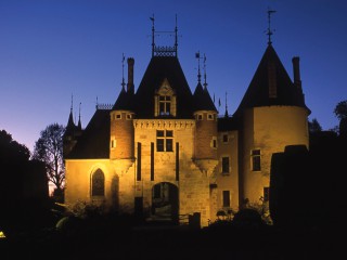 Château de Saint-Florent sur Cher, Cher – Le château au crépuscule