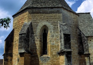 Eglise de Saint-André d’Allas, Dordogne  –  Lauzes et contreforts