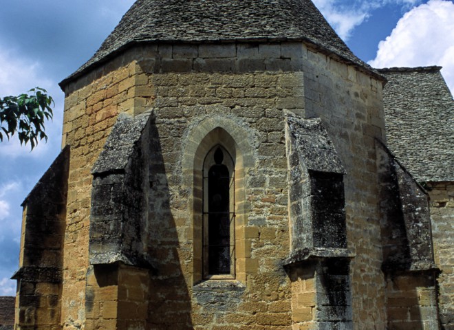 Eglise de Saint-André d’Allas, Dordogne  –  Lauzes et contreforts