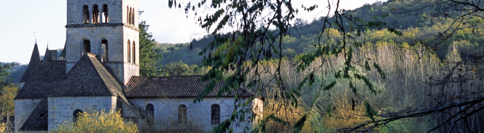 Eglise Saint-Léonce, Saint-Léon-sur-Vézère, Dordogne – Vue d’ensemble de l’édifice