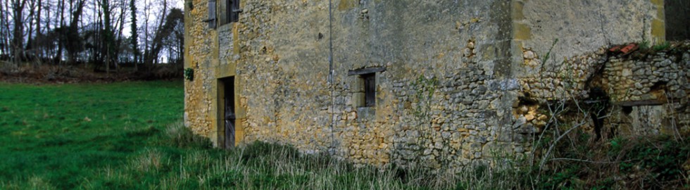 Ancienne ferme abandonnée près de Sarlat, Dordogne