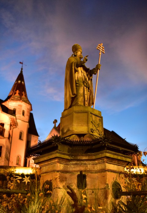 Statue du pape Léon IX à Eguisheim, Alsace