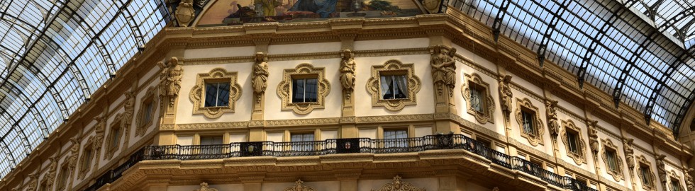 Galleria Vittorio Emanuele II, peintures, sculptures et moulures – Milan, Italie