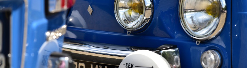 Regard connu. Renault 8 Gordini 1300