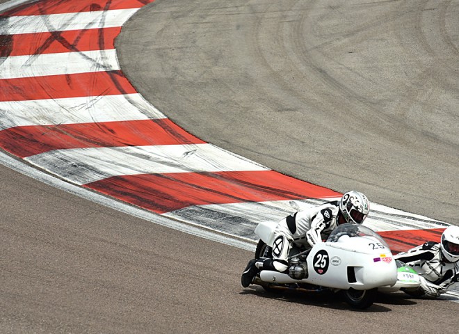 Side-car en appui…