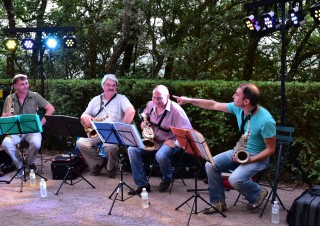 Quatre saxophones en liberté, jardins de Marqueyssac, Dordogne