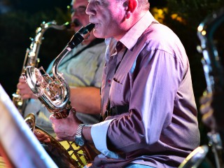 Jean-Stéphane Vega et son saxophone baryton.