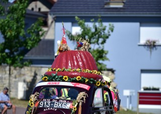 Peugeot 202… et kougelhopf !