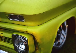 Chevrolet pick-up lemon green