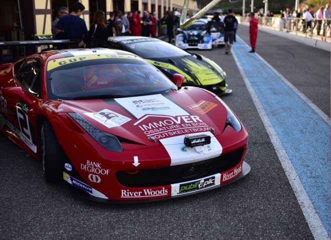 Ferrari 458 prête au départ