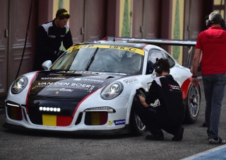 Porsche GT3, passage au stands