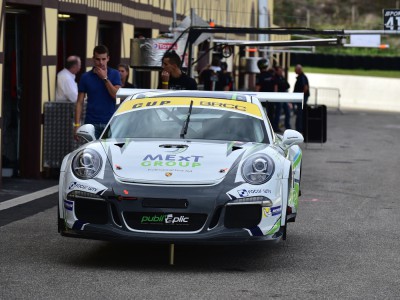 Porsche sur vérins