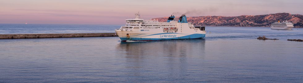 Port de Marseille au lever du jour