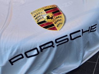 Porsche sous protection
