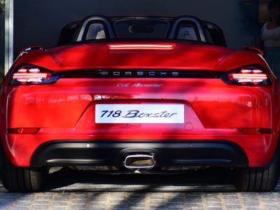 Porsche 718 Boxster feux stop