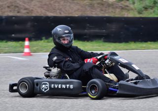 Pilote en pleine concentration